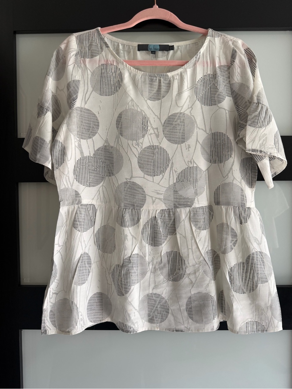 Anthropologie Eva Franco White and Light Gray Printed Peplum Top